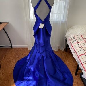 Beautiful dress for any occasion
